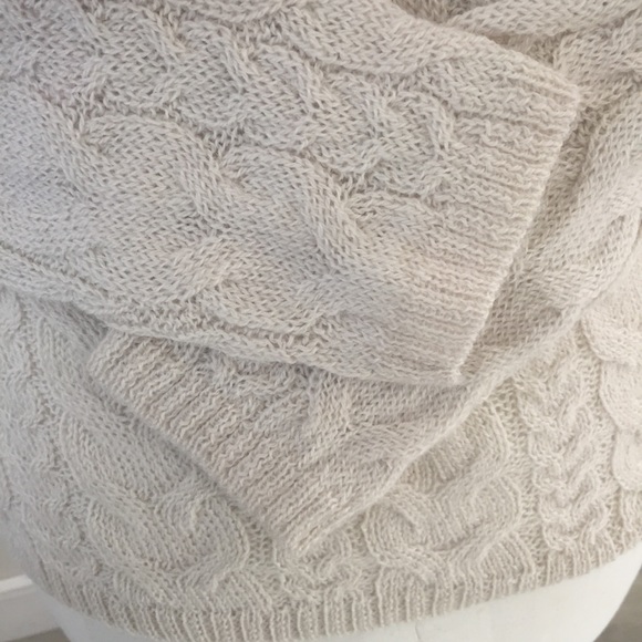 Peru Unlimited 100% Baby Alpaca Wool Cable Knit - Picture 5 of 8